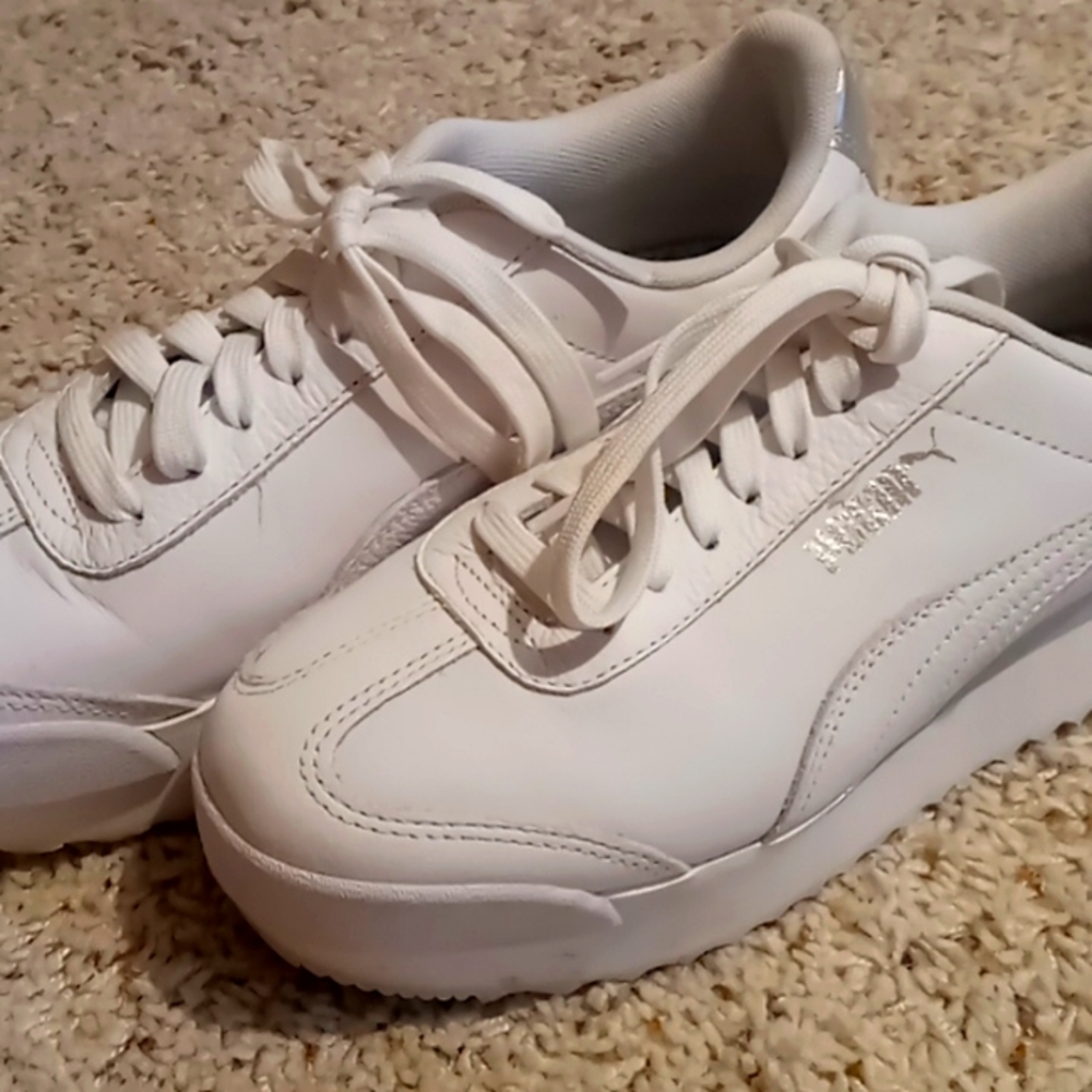 NEARLY NEW PUMA PLATFORMS